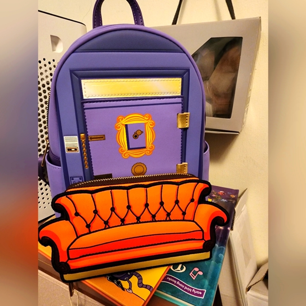 LOUNGEFLY FRIENDS MINI BACKPACK AND WALLET SET 💜💜💜🧡🧡🧡